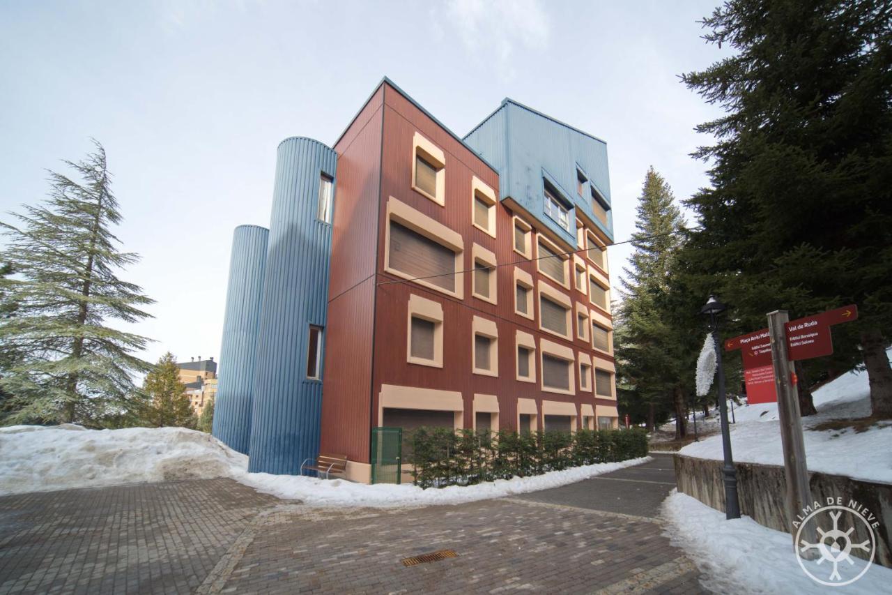 Salana De Alma De Nieve Apartment Baqueira Beret Exterior photo